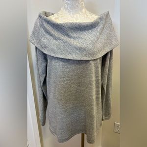 Gray Talbots off-should sweater in large